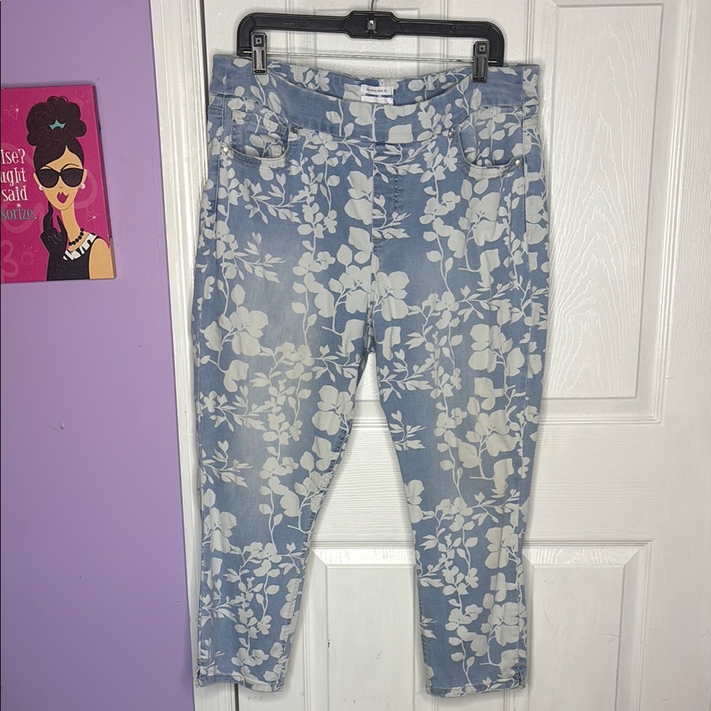 Westbound Blue Cropped Floral Jeans